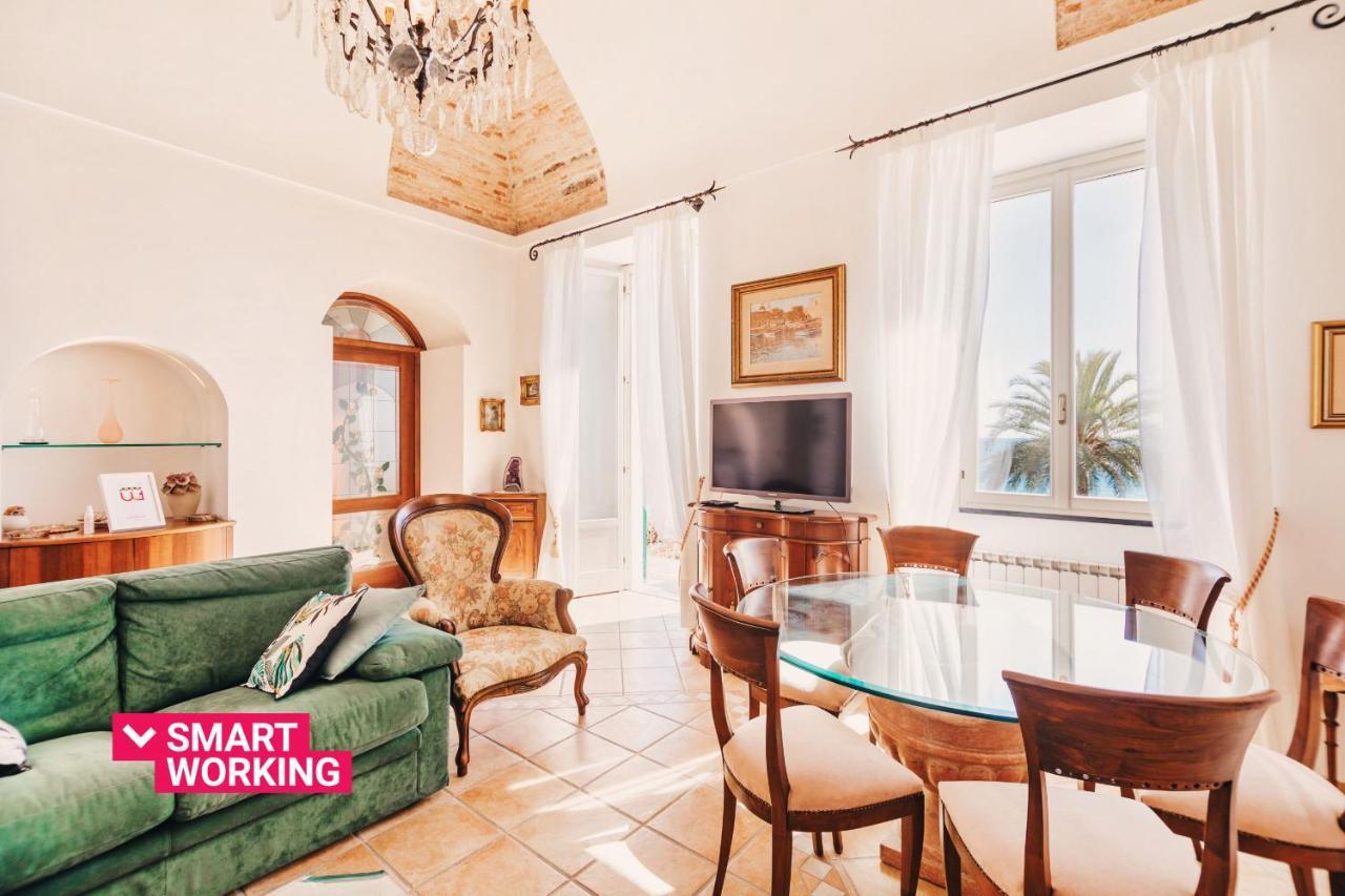 Appartamento Fronte Mare A Ospedaletti By Wonderful Italy Εξωτερικό φωτογραφία