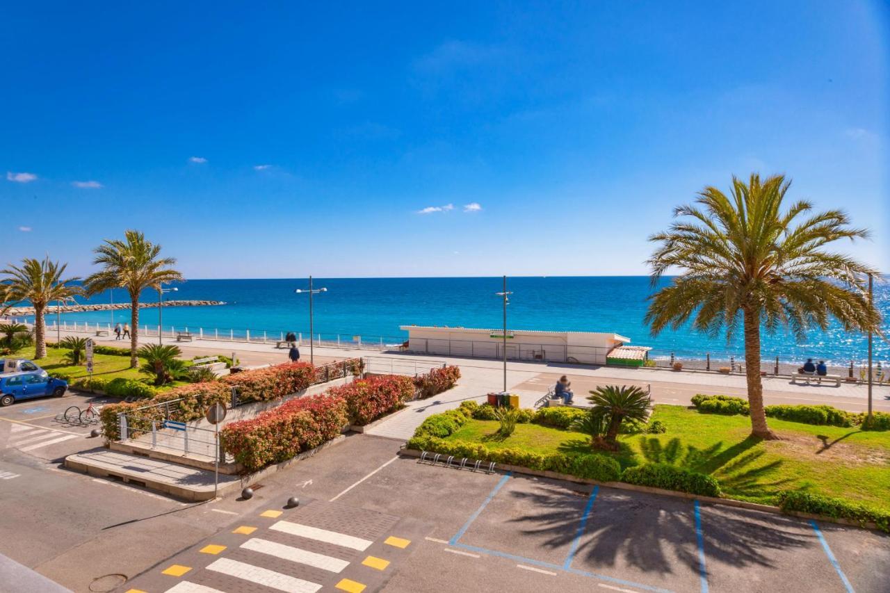 Appartamento Fronte Mare A Ospedaletti By Wonderful Italy Εξωτερικό φωτογραφία